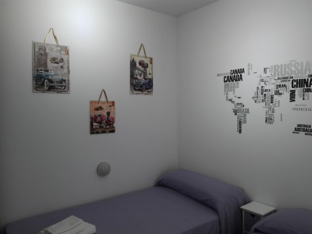 Pension Travesia Del Laurel Logroño Exterior foto